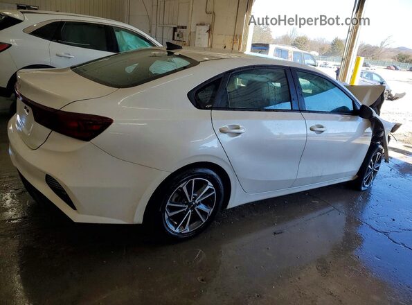 3KPF24AD8NE466237 2022 KIA FORTE Белый Задняя правая четверть