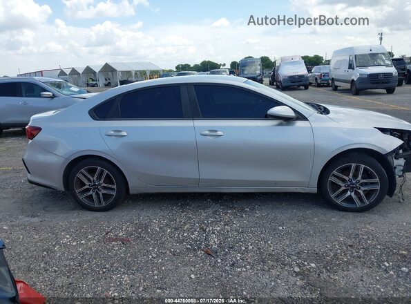 3KPF34AD3KE020344 2019 KIA FORTE Silver Սալոնի 360 աստիճան տեսք