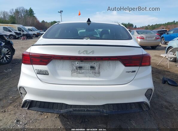 3KPF54AD3PE522207 2023 KIA FORTE White 
