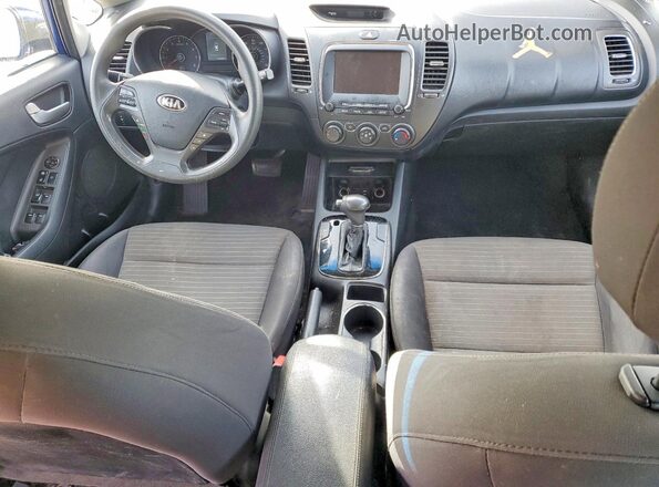 3KPFL4A71JE174897 2018 KIA FORTE Синий Вид панели приборов