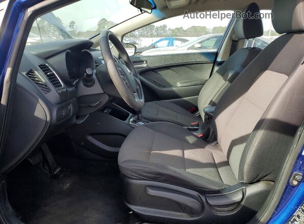 3KPFL4A71JE174897 2018 KIA FORTE Синий Вид салона спереди