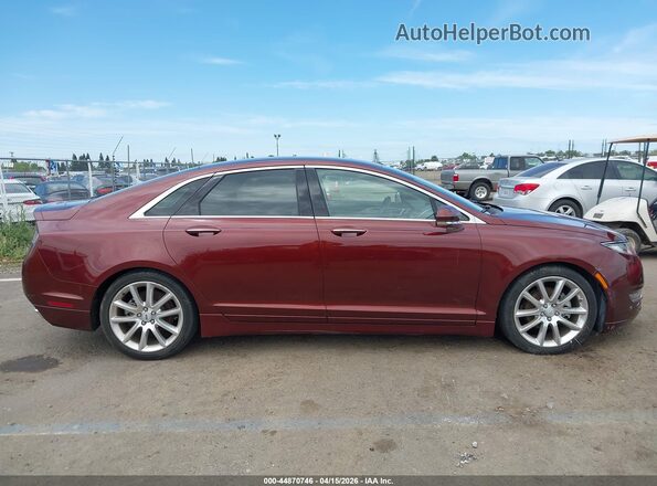3LN6L2LU7GR623634 2016 LINCOLN MKZ HYBRID Maroon Widok wnętrza z tyłu