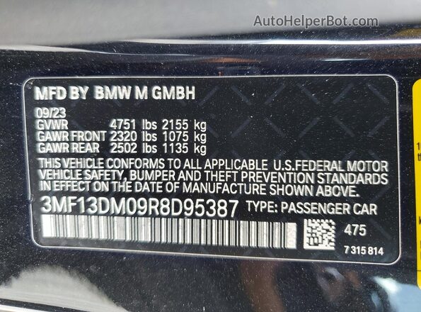 3MF13DM09R8D95387 2024 BMW M2 Black ძრავის განყოფილების ხედი