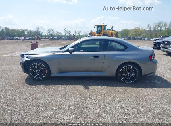 3MF23DM04S8F55654 2025 BMW M2 Gray Սալոնի 360 աստիճան տեսք