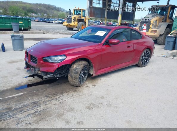 3MF23DM07S8E94526 2025 BMW M2 Red Առջևի ձախ երեք քառորդ տեսարան