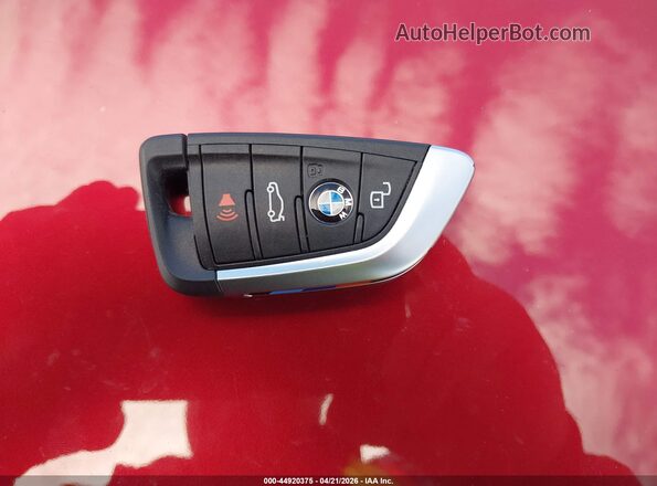 3MF23DM07S8E94526 2025 BMW M2 Red Առջևի վահանակի տեսք
