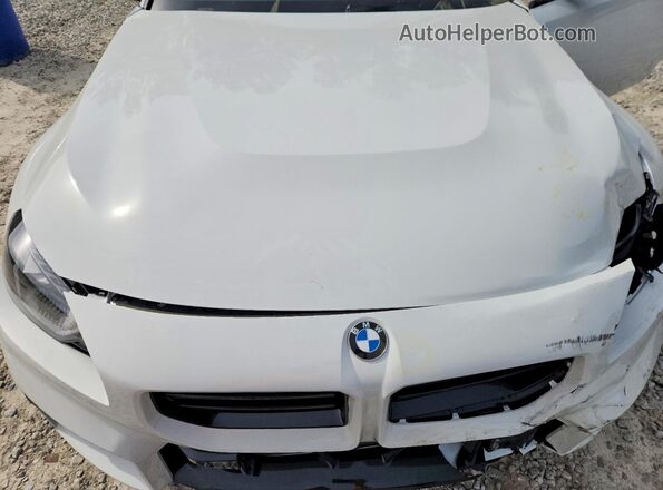 3MF23DM07T8G08882 2026 BMW M2 Белый Вид задней части салона