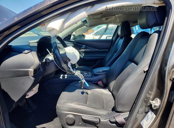 3MVDMABL8MM227540 2021 MAZDA CX-30 Gray Front interior view