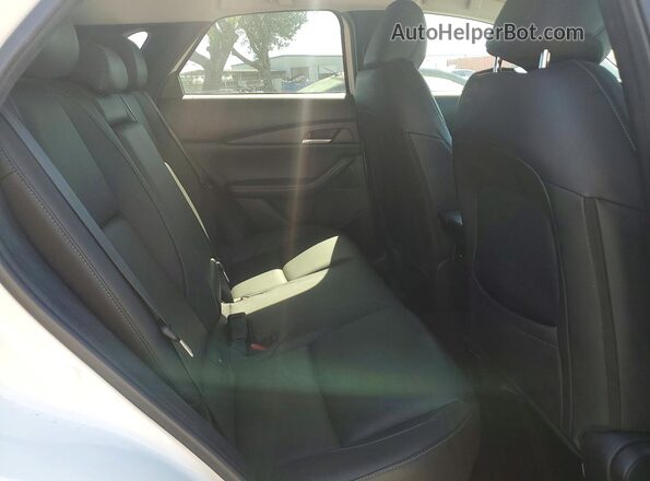 3MVDMBBL1NM435315 2022 MAZDA CX-30 White Вид задньої частини салону
