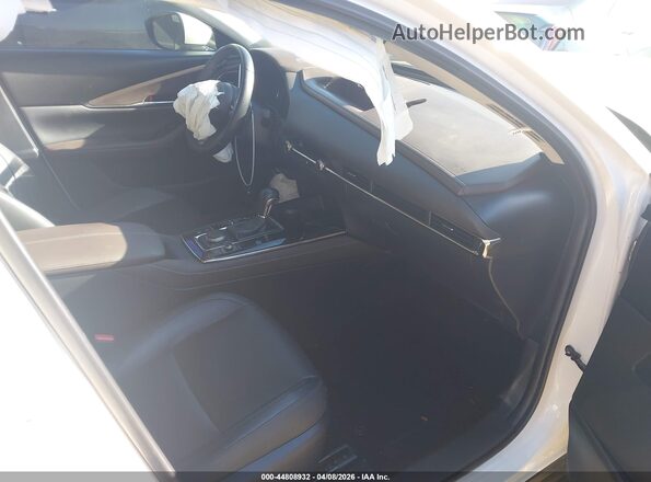 3MVDMBDL3MM313941 2021 MAZDA CX-30 White Vista interior delantera