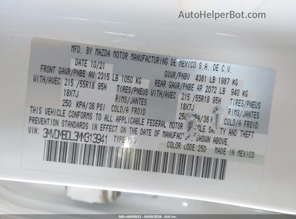3MVDMBDL3MM313941 2021 MAZDA CX-30 White Vista del compartimento del motor