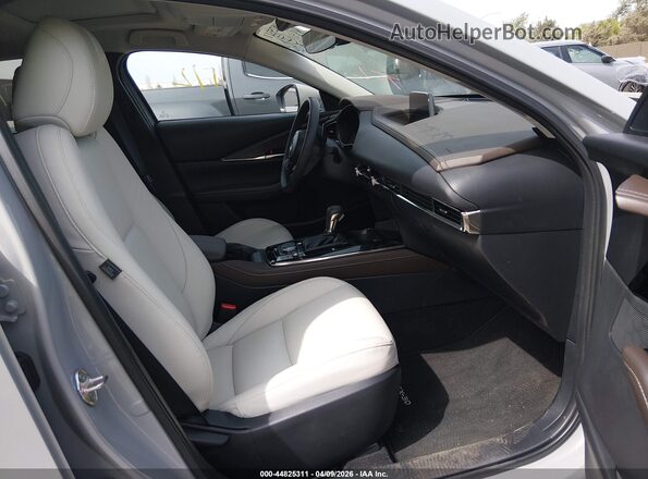 3MVDMBDM6SM774394 2025 MAZDA CX-30 Gray Вид салону спереду
