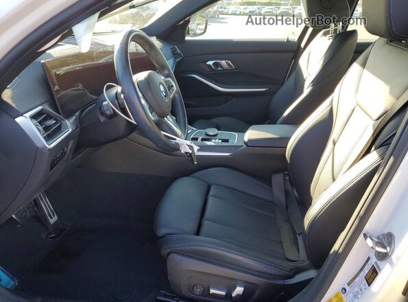 3MW39FF05P8D02782 2023 BMW 3 SERIES White Вид салону спереду