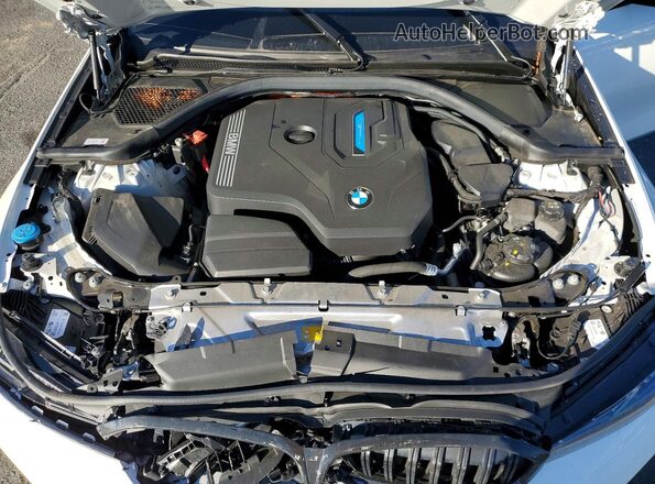 3MW39FF05P8D02782 2023 BMW 3 SERIES White Вид задньої частини салону