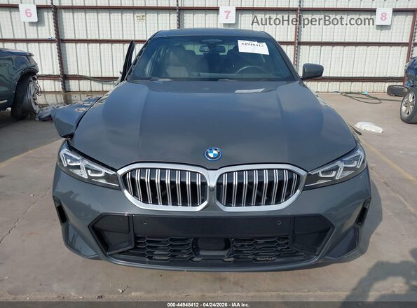 3MW39FS05P8D38378 2023 BMW 3 SERIES Gray ხელსაწყოთა პანელის ხედი