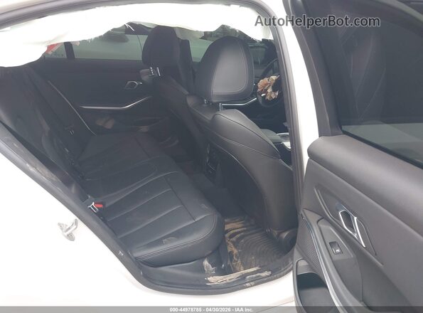 3MW49FF07R8E89739 2024 BMW M3 White Widok naklejki z numerem VIN