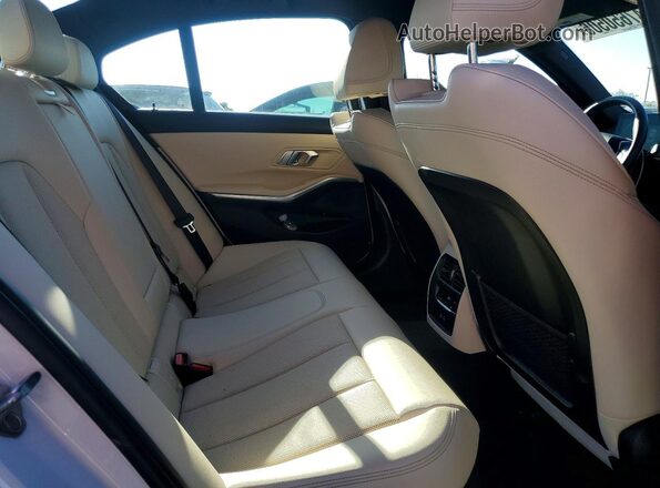 3MW69FF04P8D43918 2023 BMW 3 SERIES White Widok tylnych siedzeń