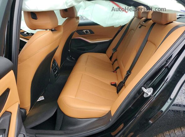 3MW89FF0XR8D87191 2024 BMW 3 SERIES Black Widok tylnych siedzeń
