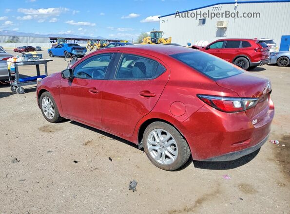 3MYDLBYV1JY324314 2018 TOYOTA YARIS Red Tył lewy