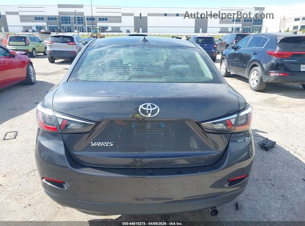 3MYDLBYV2KY524023 2019 TOYOTA YARIS Gray 