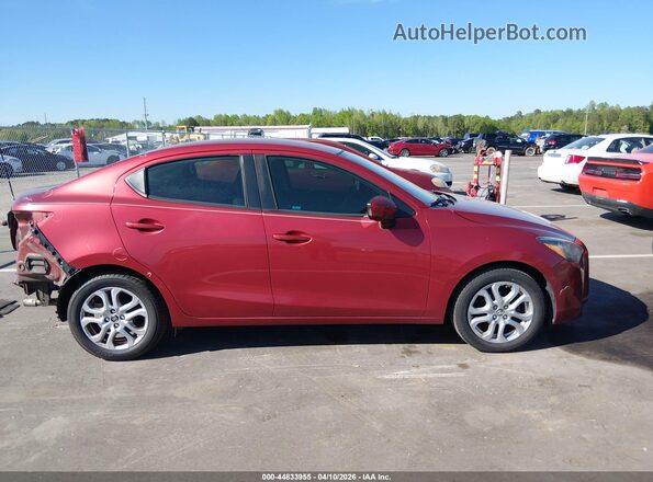 3MYDLBYV3JY315064 2018 TOYOTA YARIS IA Red Սալոնի 360 աստիճան տեսք