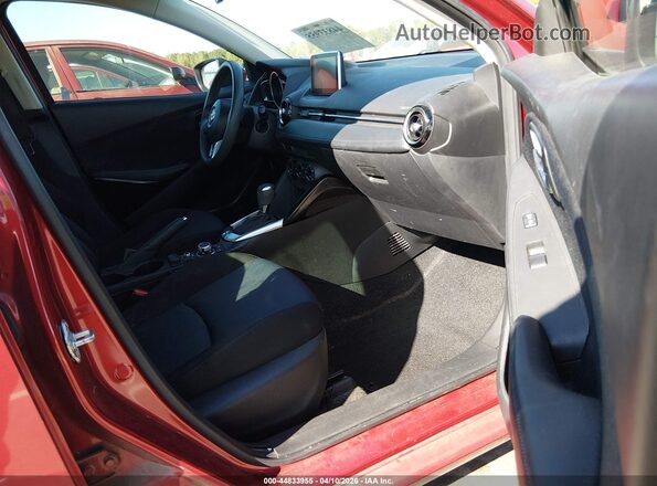 3MYDLBYV3JY315064 2018 TOYOTA YARIS IA Red Սալոնի դիմացի տեսք