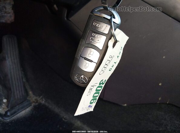 3MYDLBYV3JY315064 2018 TOYOTA YARIS IA Red Առջևի վահանակի տեսք
