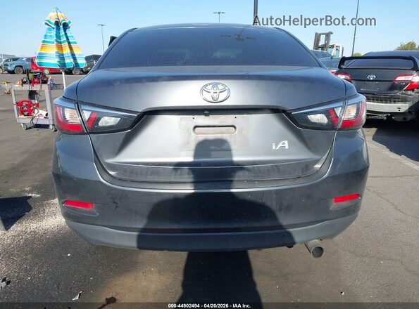 3MYDLBYV4HY170336 2017 TOYOTA YARIS IA Серый 