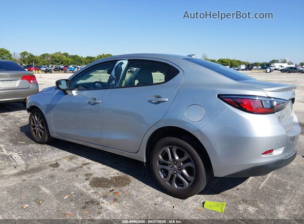 3MYDLBYVXKY515375 2019 TOYOTA LE Silver Rear left