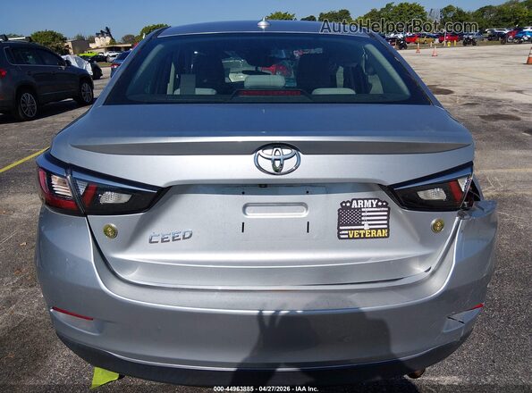 3MYDLBYVXKY515375 2019 TOYOTA LE Silver 