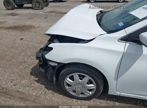 3N1AB7AP2GY246828 2016 NISSAN SENTRA Белый Вид спереди