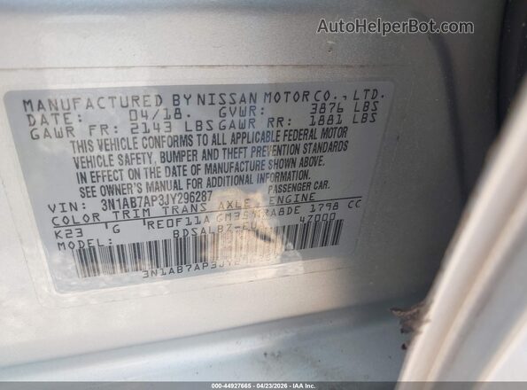 3N1AB7AP3JY296287 2018 NISSAN SENTRA Silver Vista del compartimento del motor
