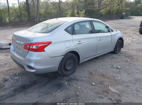 3N1AB7AP4HY349959 2017 NISSAN SENTRA Серебряный Задняя правая четверть