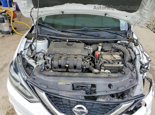 3N1AB7AP4JY248037 2018 NISSAN SENTRA Белый Вид задней части салона