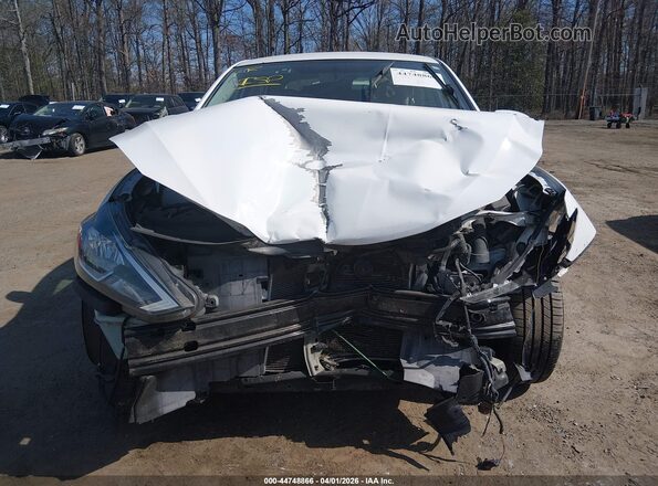 3N1AB7AP5GY324955 2016 NISSAN SENTRA White Rear interior view