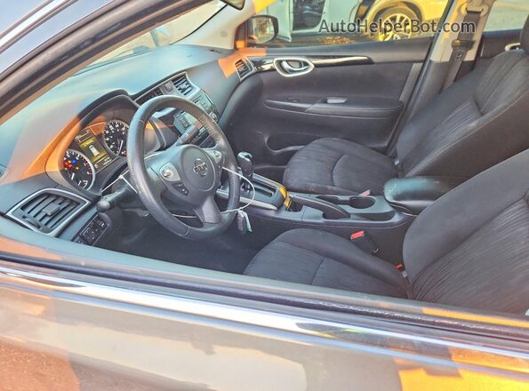 3N1AB7AP5JL624063 2018 NISSAN SENTRA Gray წინა სალონის ხედი