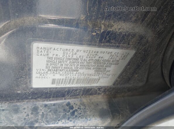 3N1AB7AP7JL620998 2018 NISSAN SENTRA Blue Vista del compartimento del motor