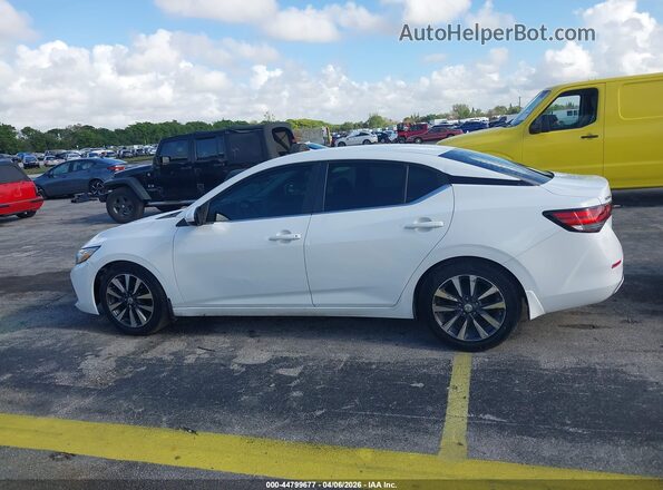 3N1AB8BV2MY231227 2021 NISSAN SENTRA White Widok wnętrza 360 stopni