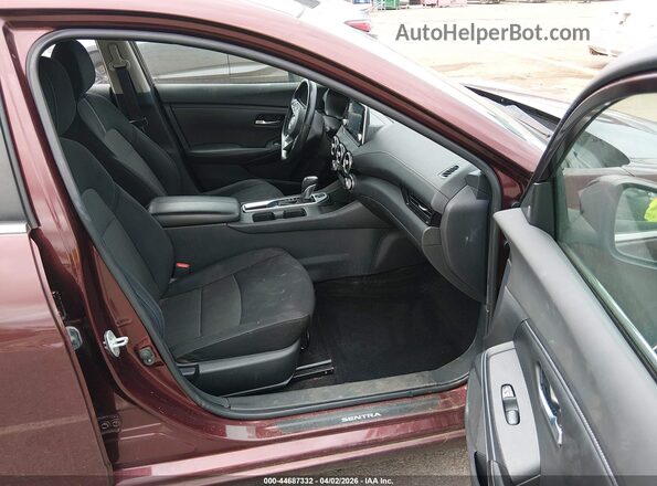 3N1AB8CV2PY227410 2023 NISSAN SENTRA Red Vista interior delantera
