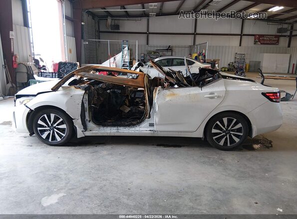 3N1AB8CV8RY273679 2024 NISSAN SENTRA White Rear interior view