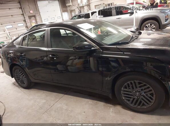 3N1AB9CV5TY236263 2026 NISSAN SENTRA Black Սալոնի 360 աստիճան տեսք