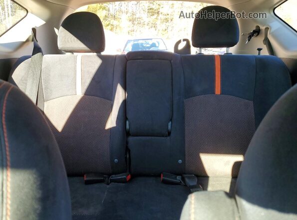 3N1CE2CP2GL367663 2016 NISSAN VERSA Gray Vista de los asientos traseros