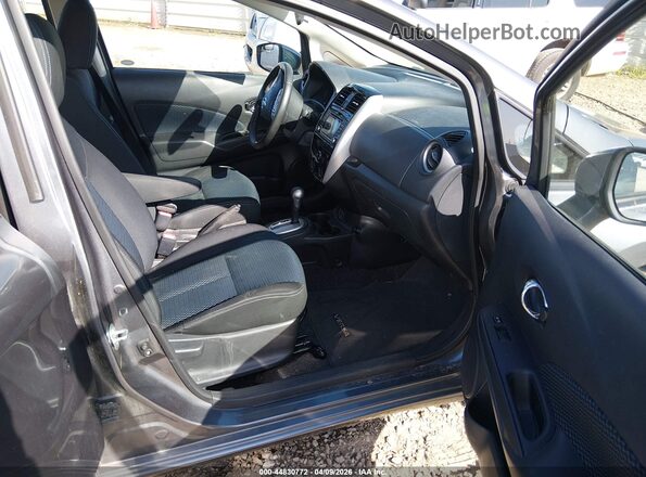 3N1CE2CP8JL353984 2018 NISSAN VERSA NOTE Silver Widok wnętrza z przodu