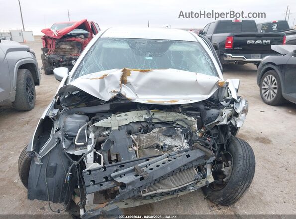 3N1CE2CP9KL359830 2019 NISSAN VERSA NOTE Silver Vista interior trasera