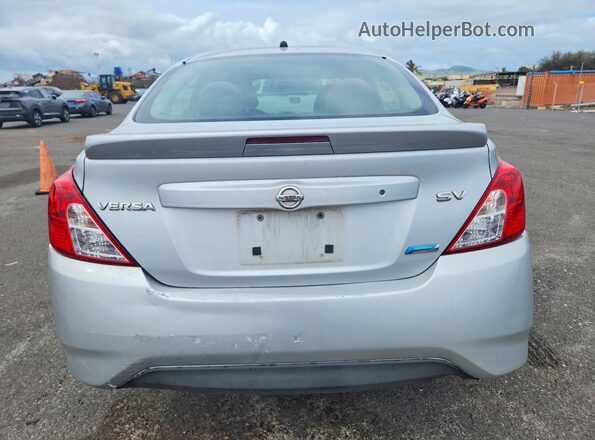 3N1CN7AP2GL890813 2016 NISSAN VERSA Silver უკანა ხედი