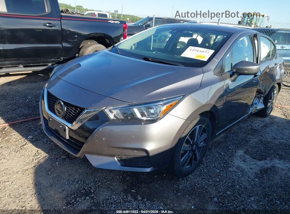 3N1CN8EV7ML860880 2021 NISSAN VERSA Gray Przód lewy