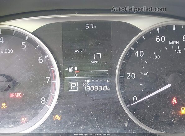 3N1CP5CU1KL565533 2019 NISSAN KICKS Серебряный Вид задних сидений