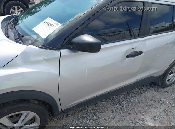 3N1CP5CU1KL565533 2019 NISSAN KICKS Серебряный Вид спереди