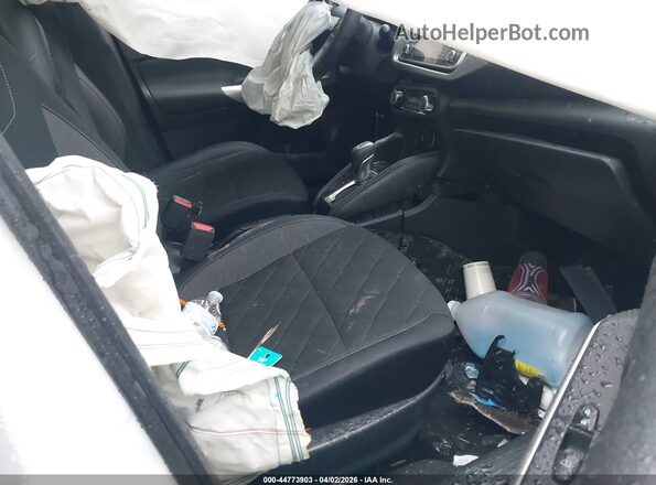 3N1CP5CU5JL515894 2018 NISSAN KICKS White წინა სალონის ხედი