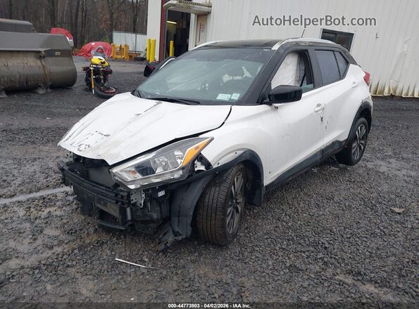 3N1CP5CU5JL515894 2018 NISSAN KICKS White წინა მარცხენა ხედი სამი მეოთხედიდან